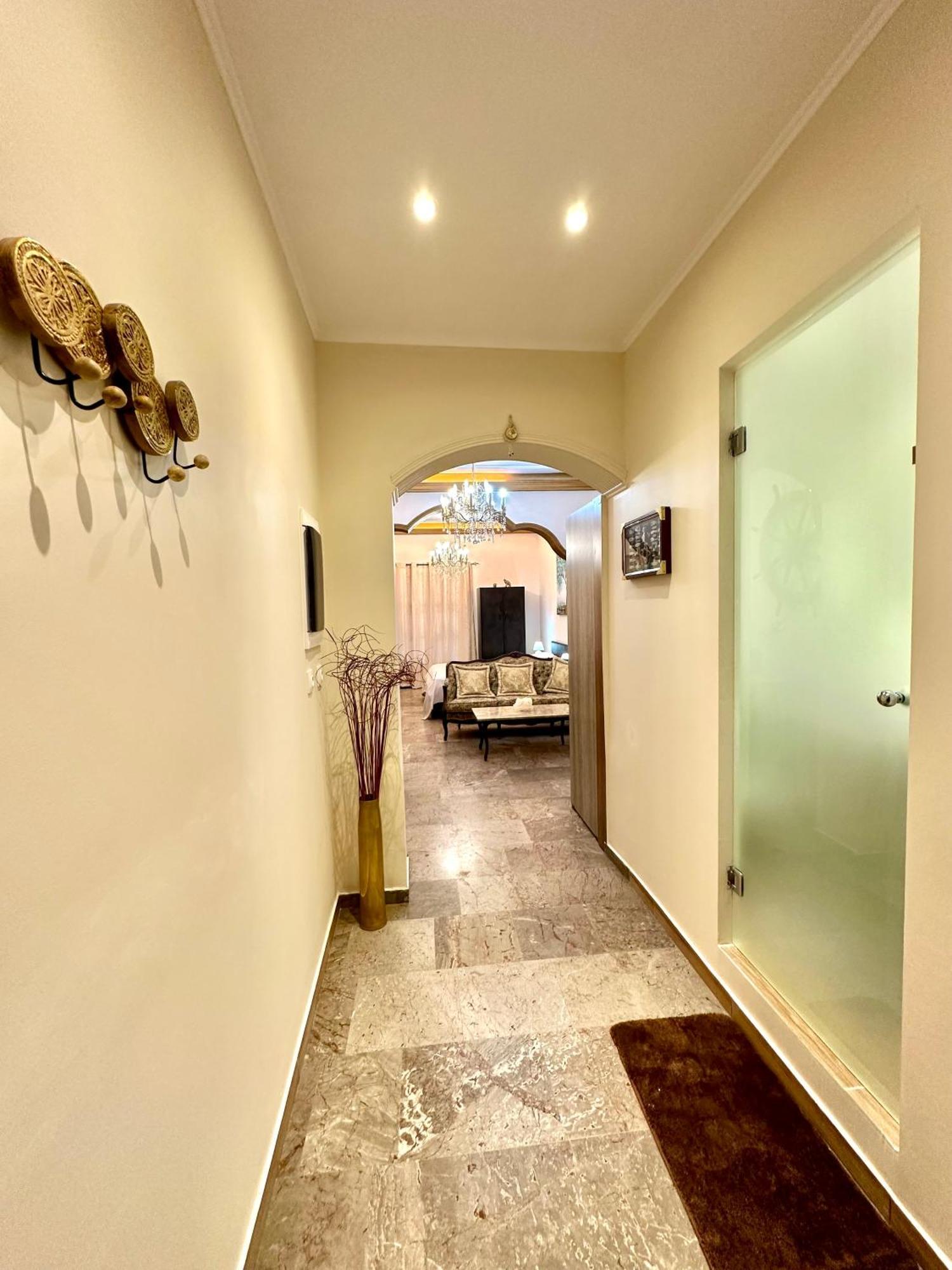 Contessina Al Porto Suite Mantouki Bagian luar foto