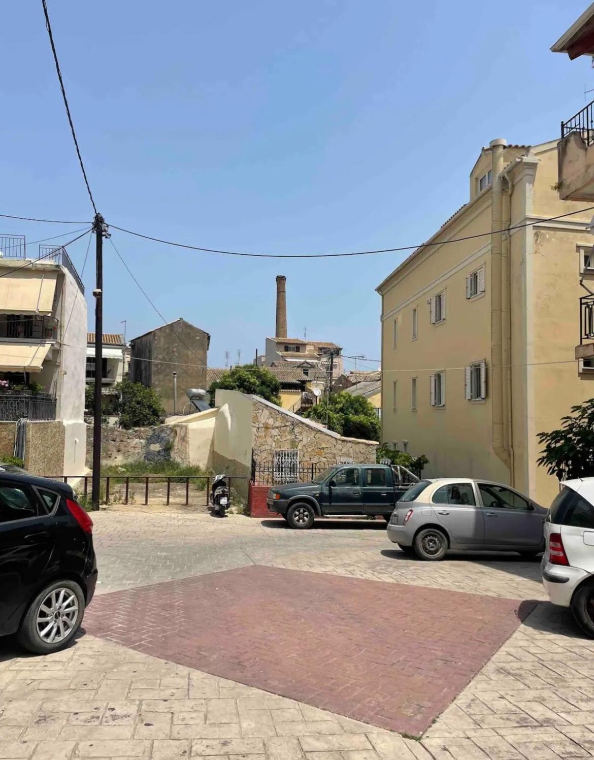 Contessina Al Porto Suite Mantouki Bagian luar foto